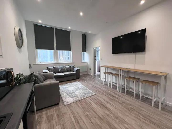 Monthly Stays Liverpool Exterior photo